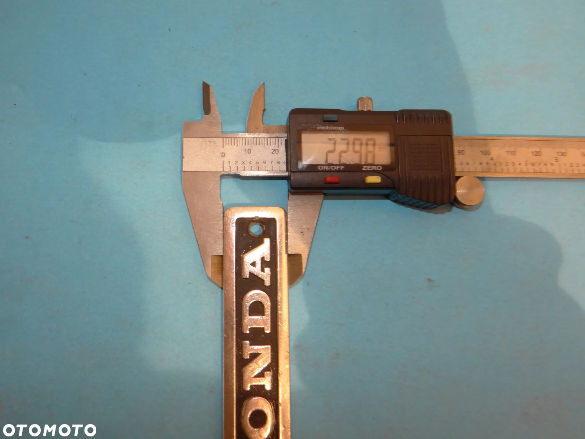 H038 HONDA CX 500 EMBLEMAT ZNACZEK SILNIKA - 12