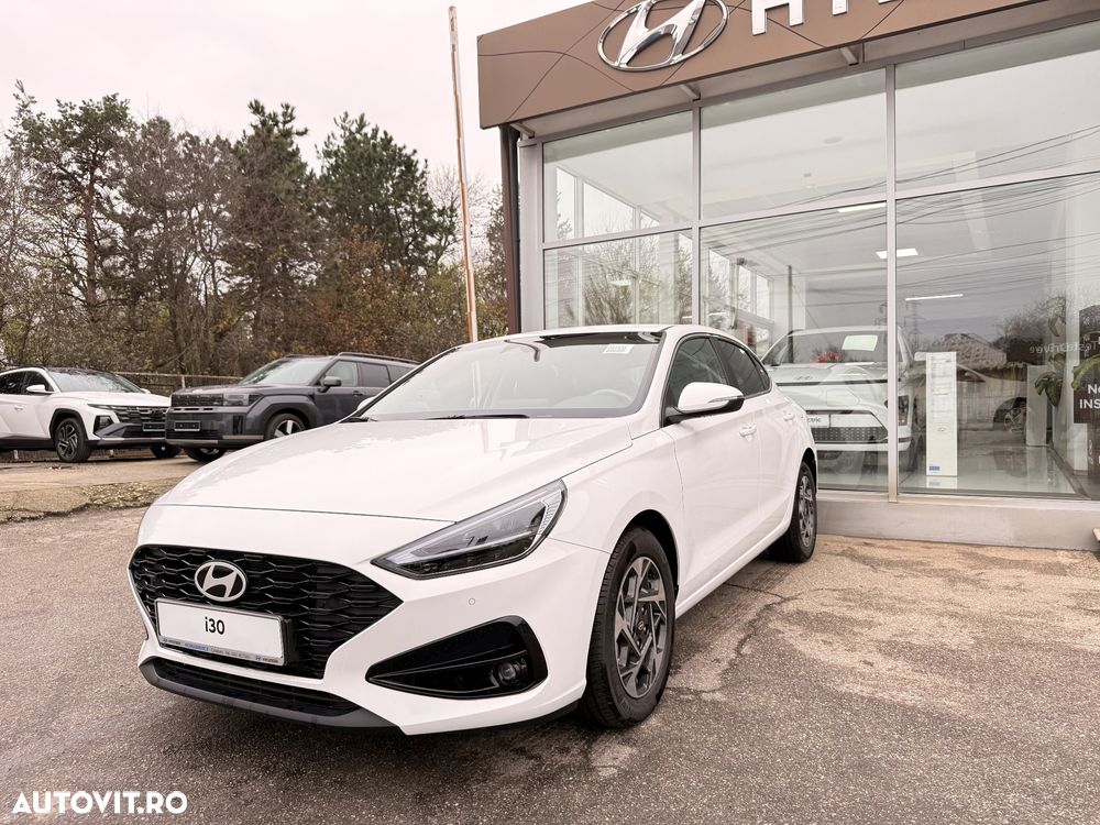 Hyundai i30 Fastback 1.5 T-GDI 140CP 7DCT MHEV Highway - 3