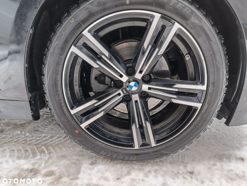 BMW Seria 3 320i Sport Line sport - 12