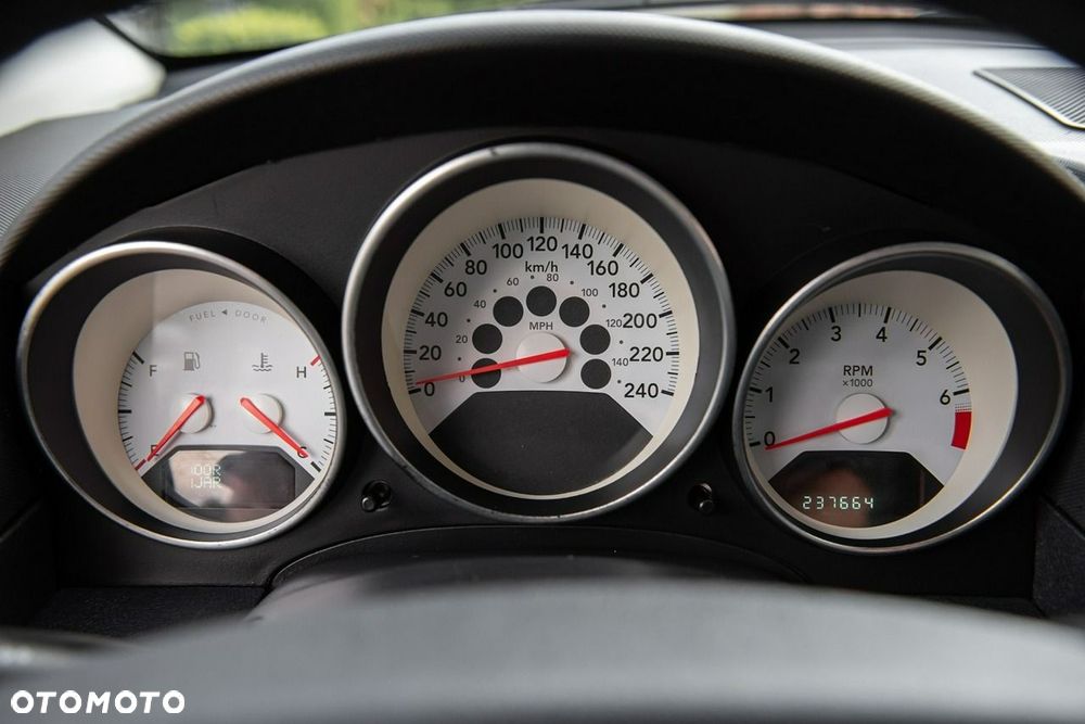 Dodge Caliber 1.8 SXT - 26