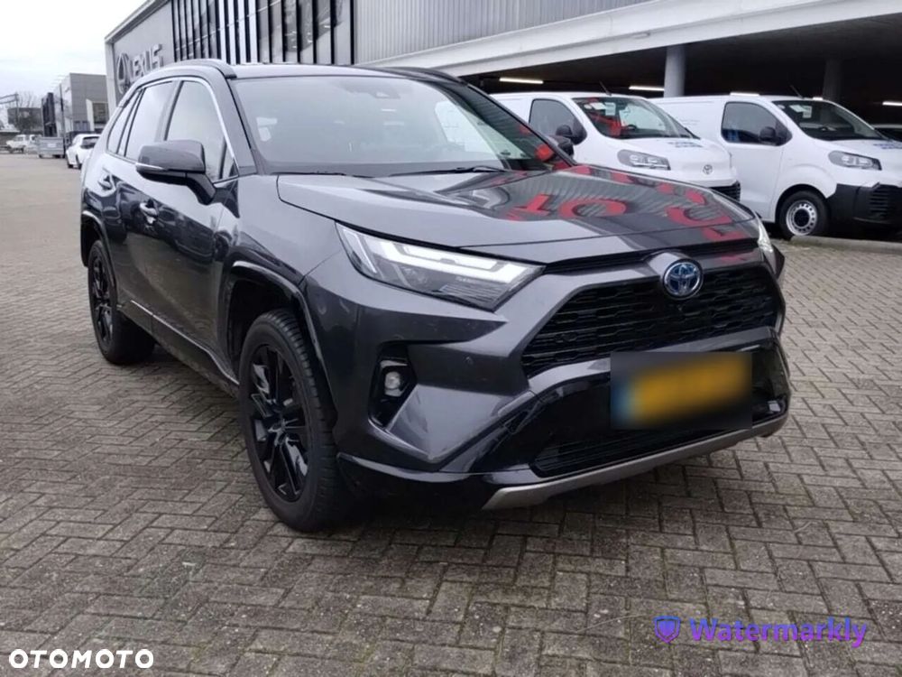 Toyota RAV4 - 1