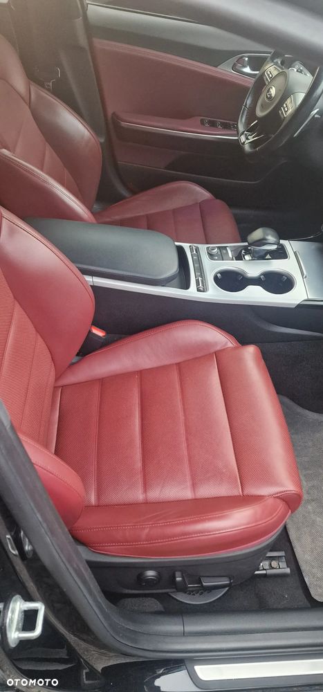 Kia Stinger 3.3 T-GDI AWD GT - 9