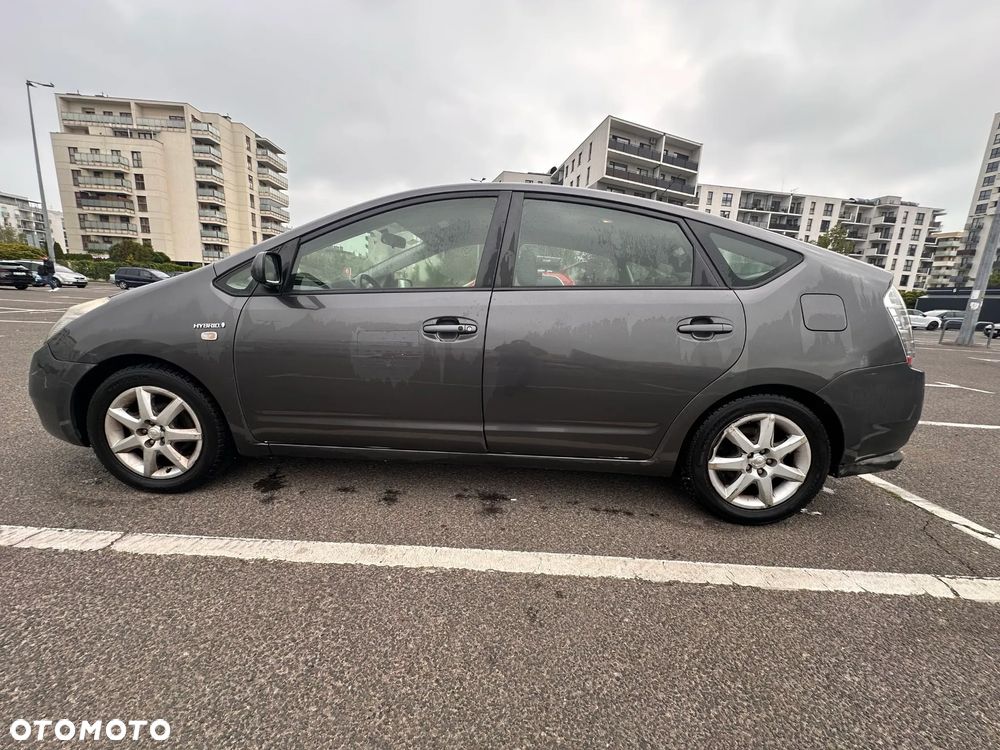 Toyota Prius 1.5 VVT-i Sol - 6