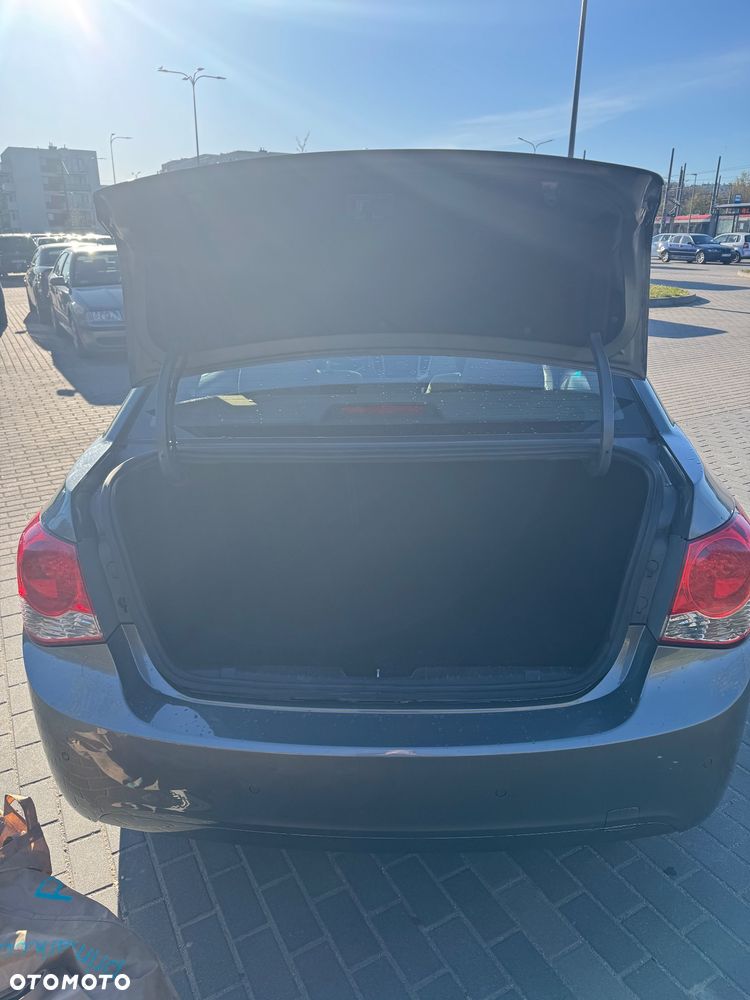 Chevrolet Cruze 1.8 LT+ - 15