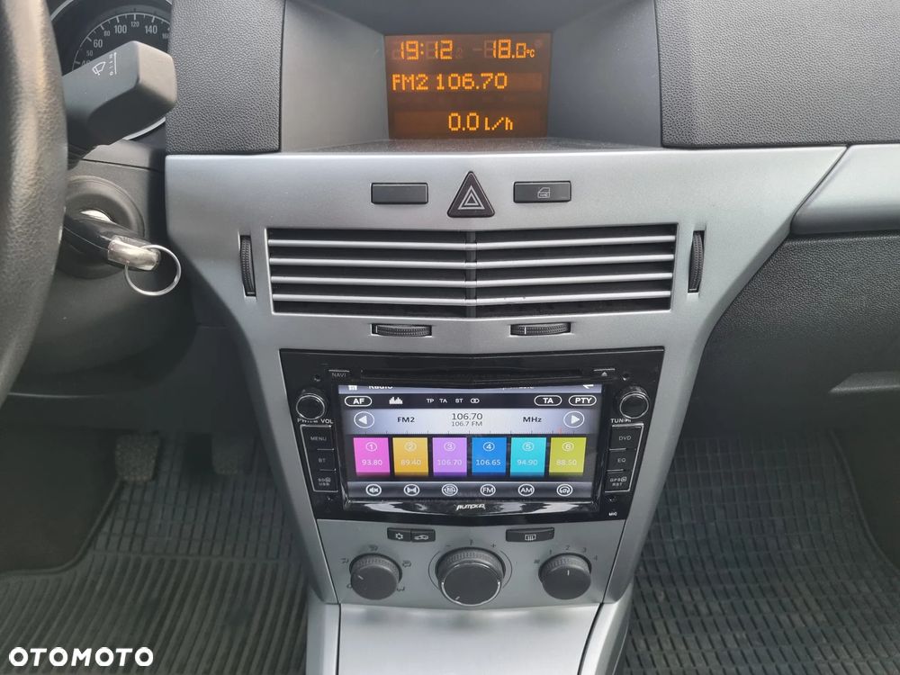 Opel Astra 1.6 Limited - 21