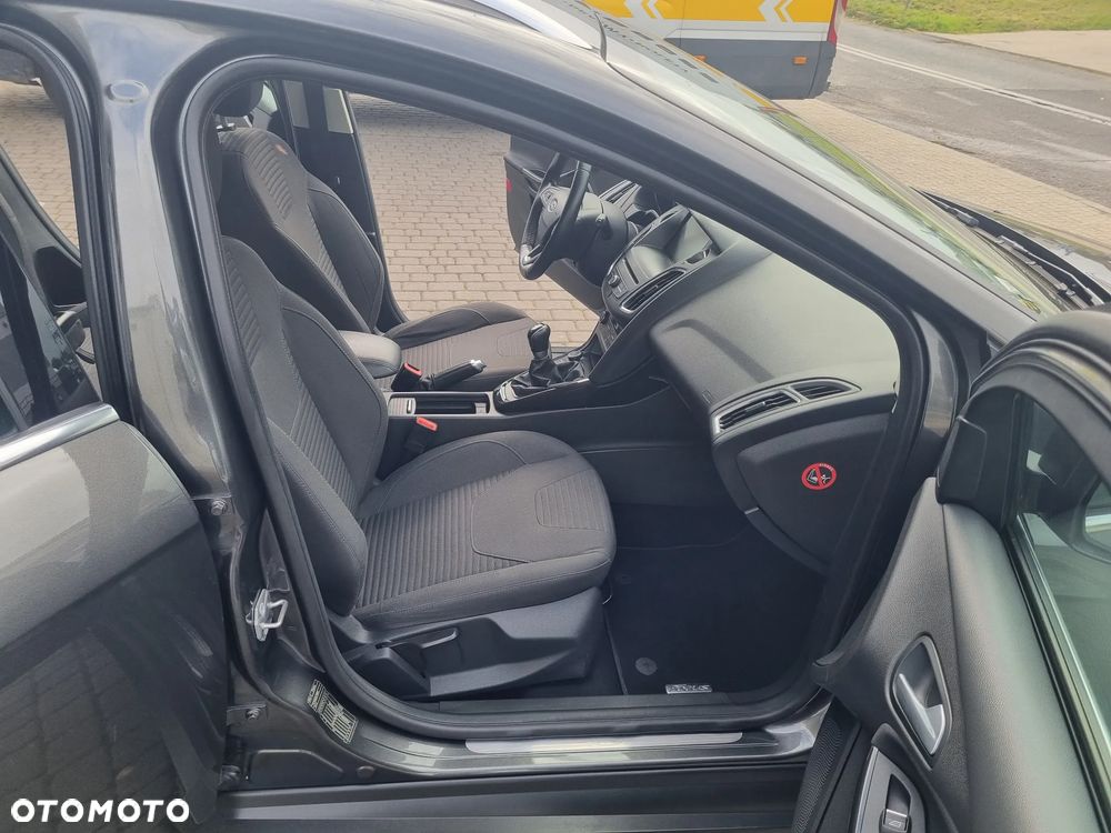 Ford Focus 1.0 EcoBoost 99g Titanium - 9