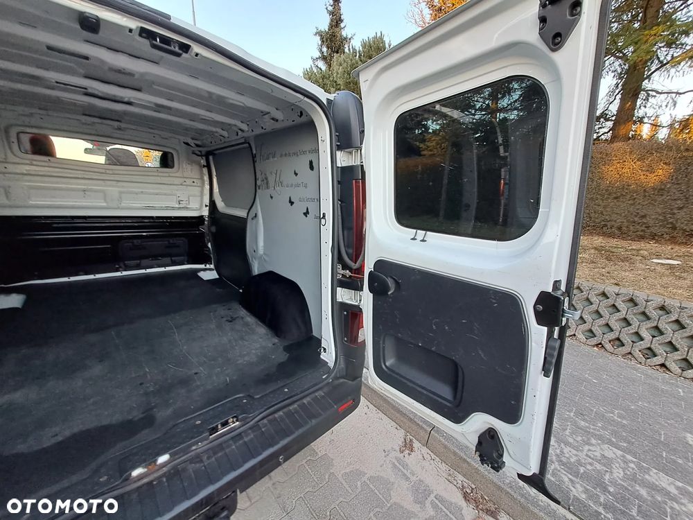 Renault Trafic - 15