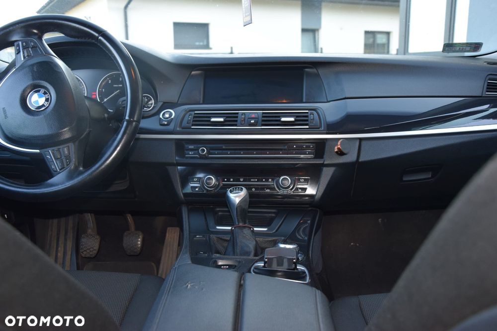 BMW Seria 5 520d - 6