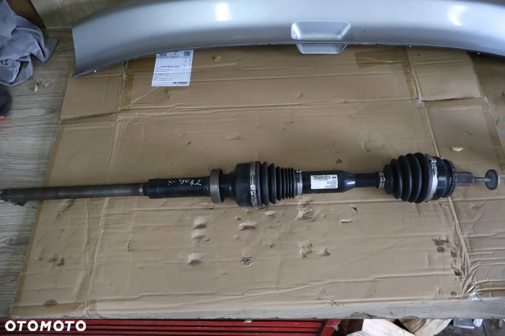 VOLVO XC90 I 3.2 BENZYNA AWD 06-14 PÓŁOŚ PRAWA DŁUGA ORYGINAŁ 31280875