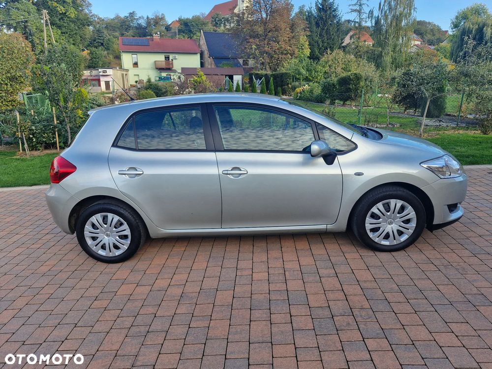 Toyota Auris 2007 photo 4