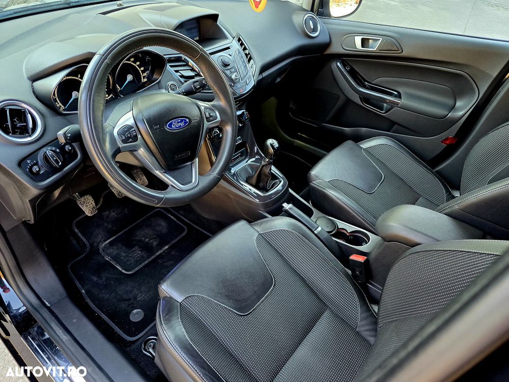 Ford Fiesta 1.5 TDCi ST-LINE - 17