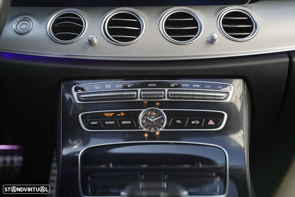 Mercedes-Benz E 220 d AMG Line - 25