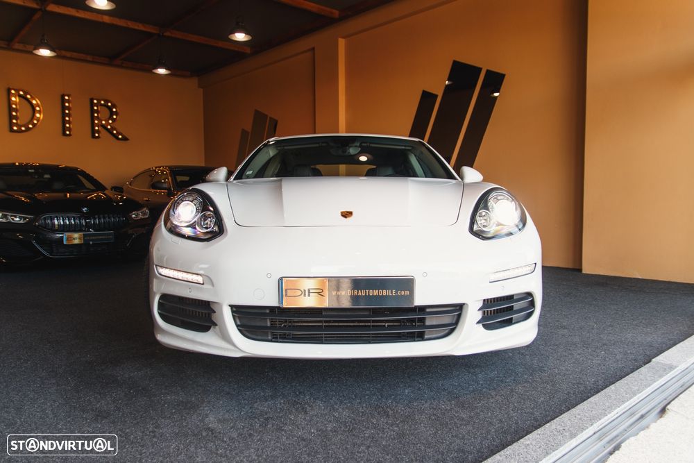 Porsche Panamera Standard - 2