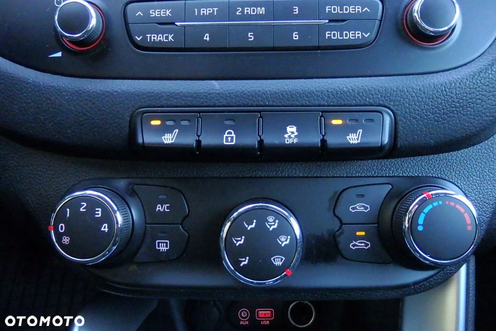 Kia Ceed - 21