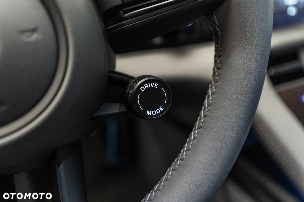 Porsche Taycan 105kWh 4S Black Edition - 24