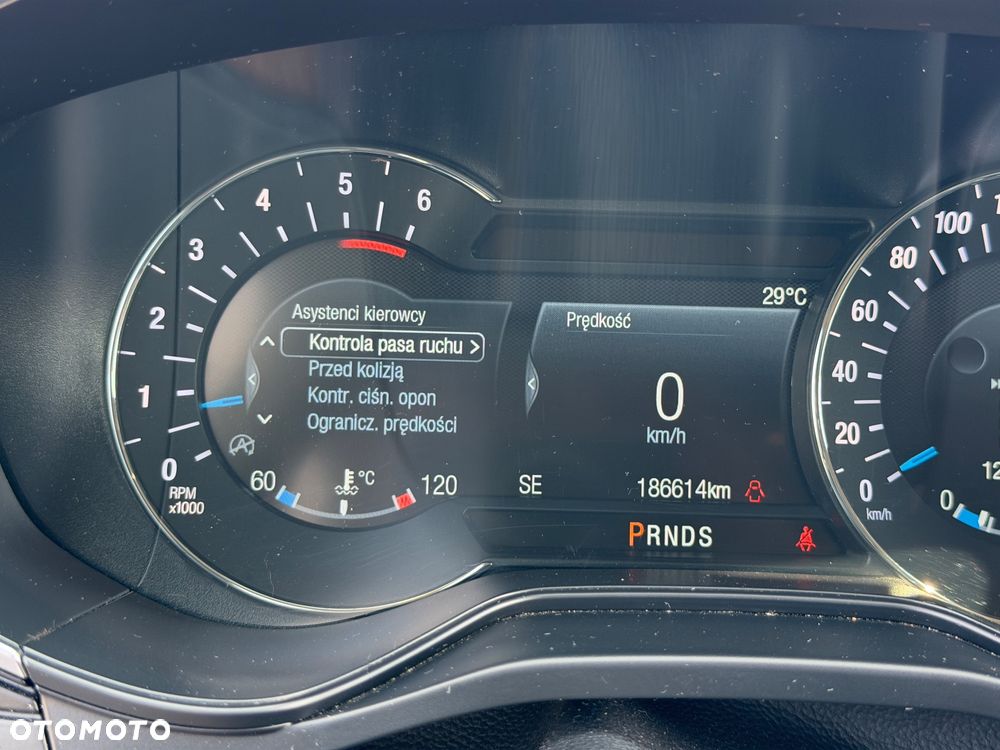 Ford Mondeo 2.0 EcoBlue Titanium - 28