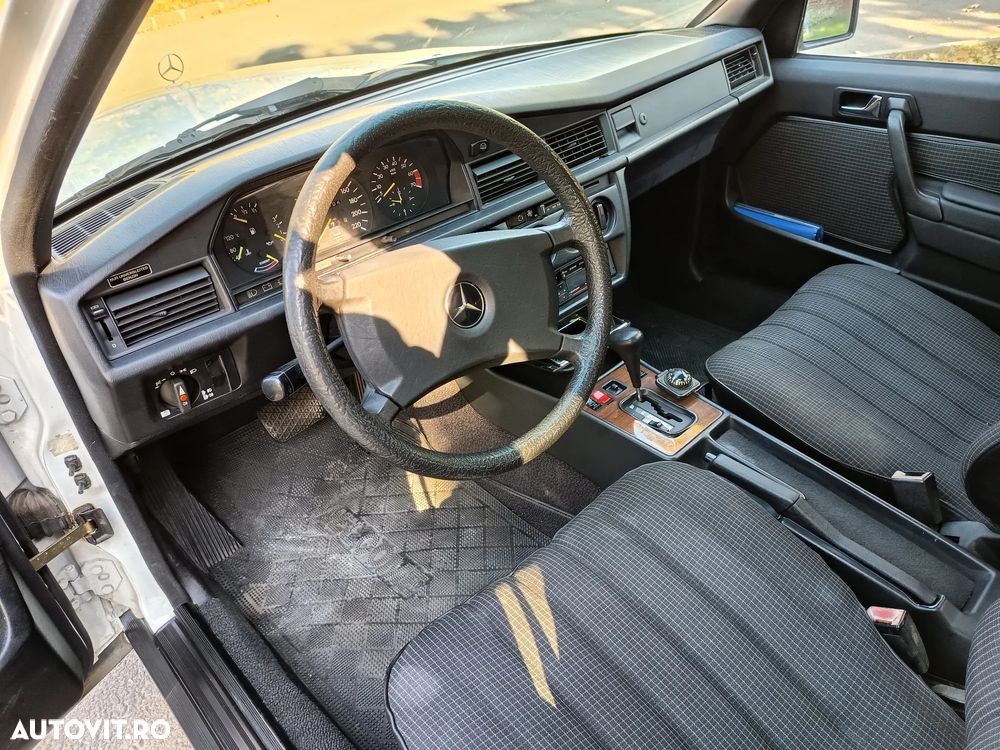 Mercedes-Benz W201 - 9