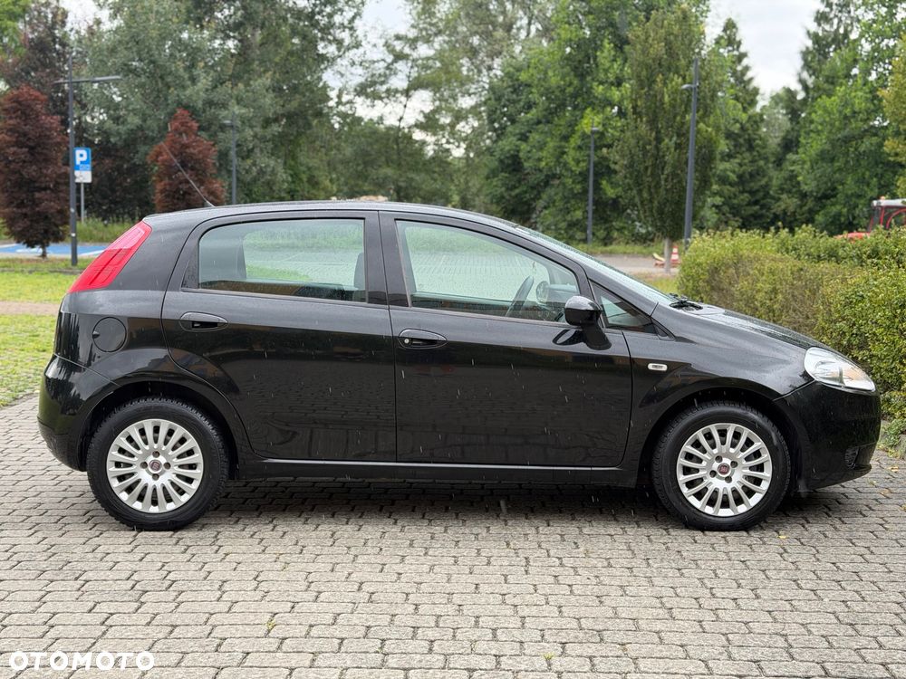 Fiat Grande Punto Actual 1.4 8V Estiva Blue&Me - 14