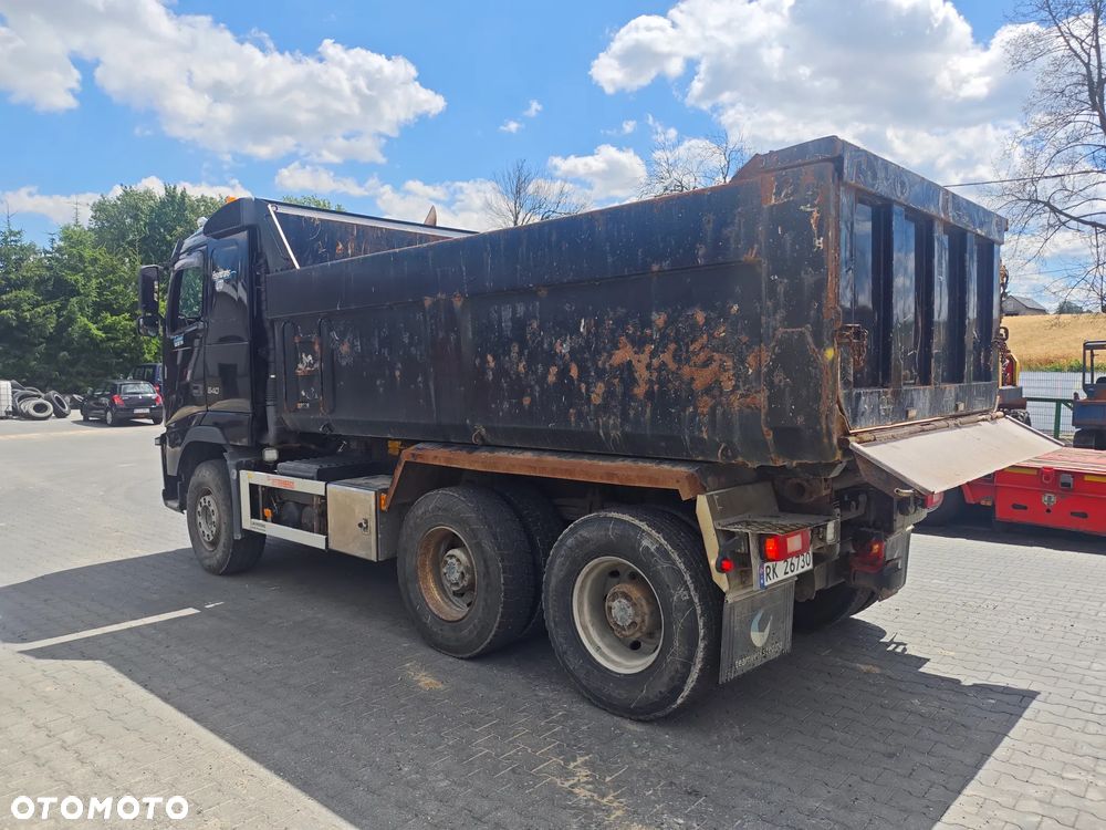 Volvo FH 6x4 - 8