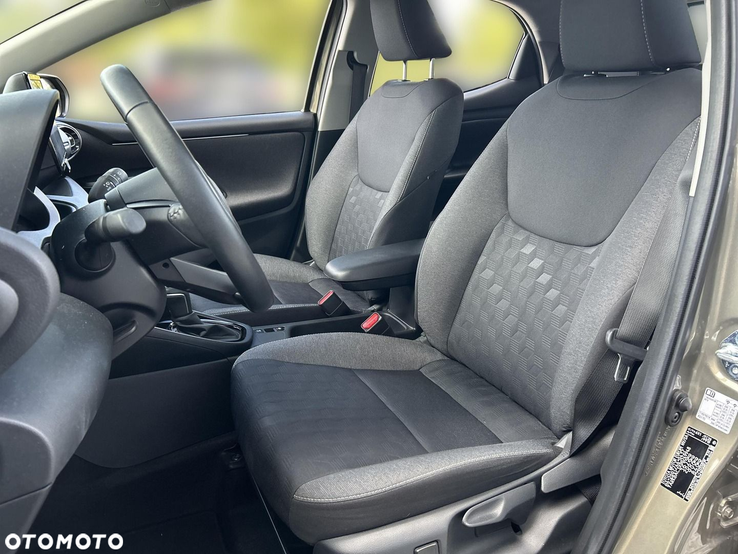 Toyota Yaris Hybrid 1.5 Style - 10