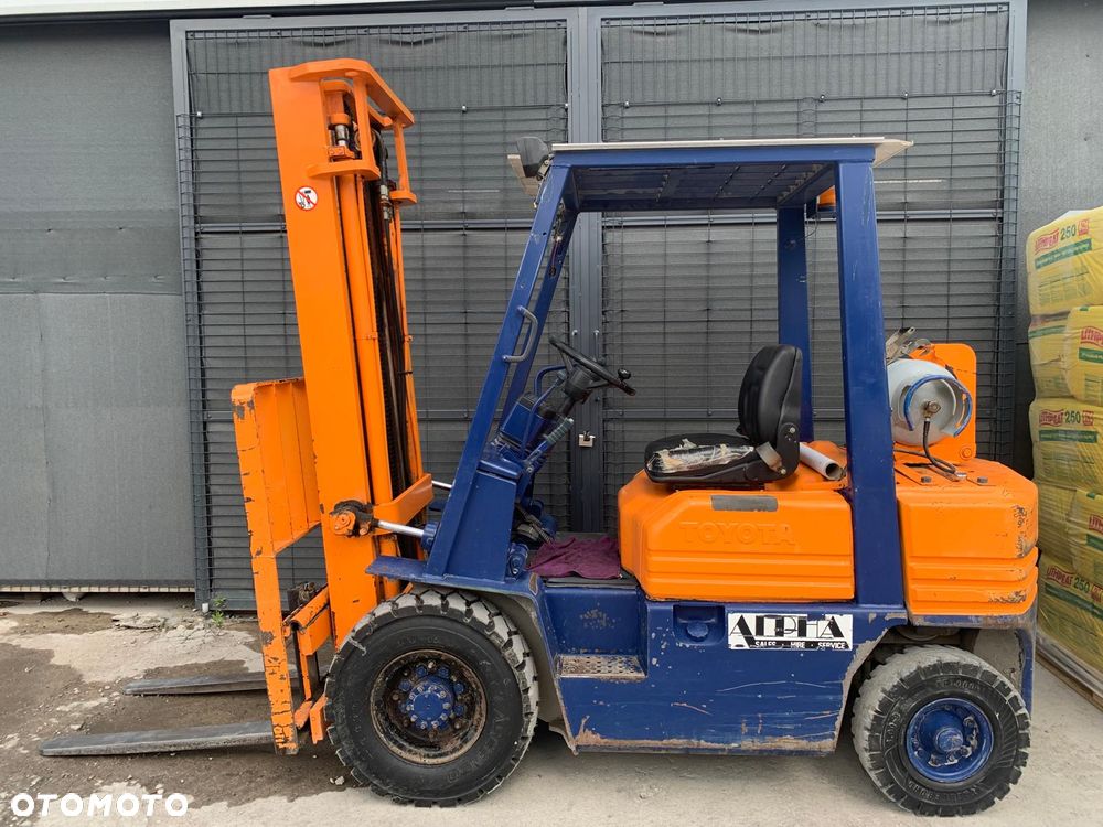 Toyota 5FG25 - 1
