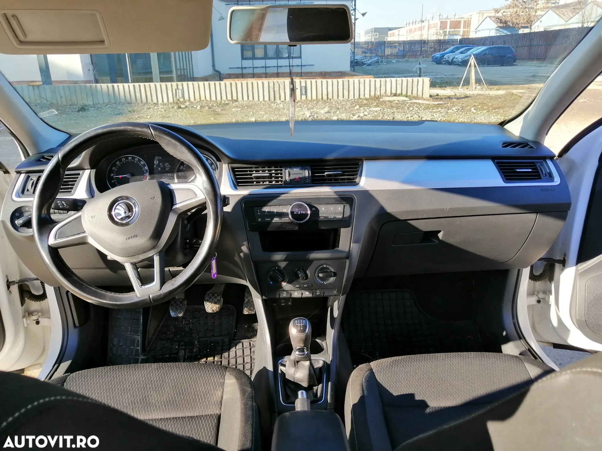 Skoda RAPID 1.6 TDI Active - 11