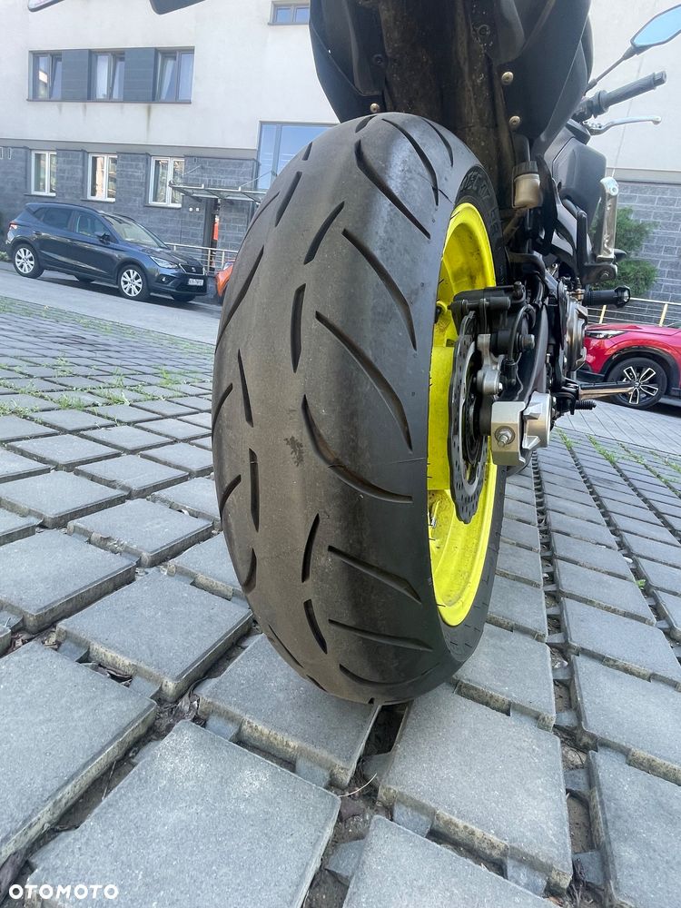 Yamaha MT - 9
