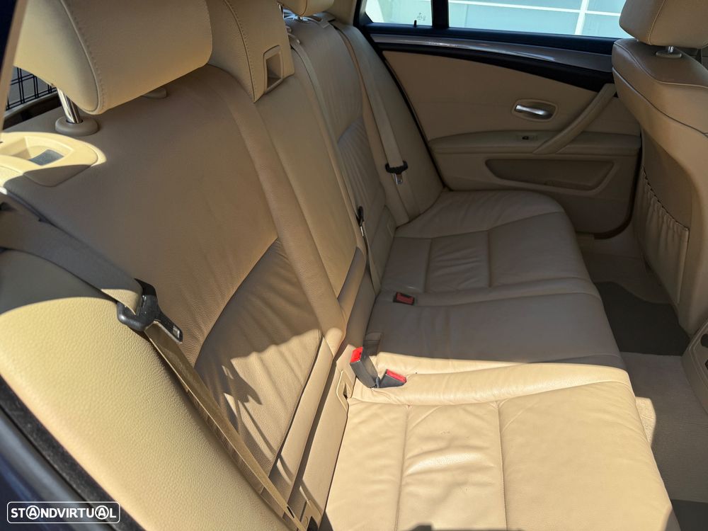 BMW 520 dA - 18