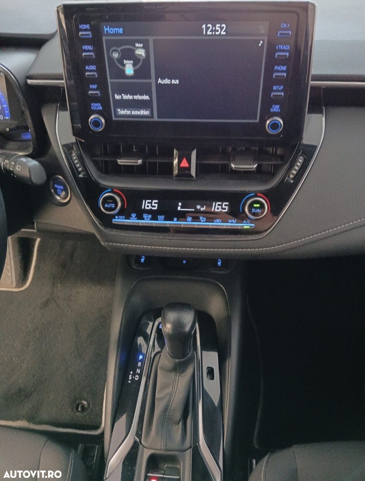 Toyota Corolla 2.0 Hybrid Touring Sports Team Deutschland - 11