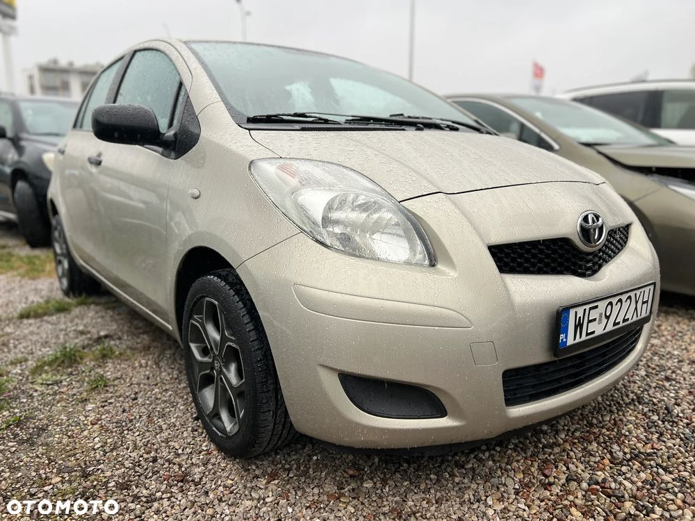 Toyota Yaris 1.0 Luna A/C - 6