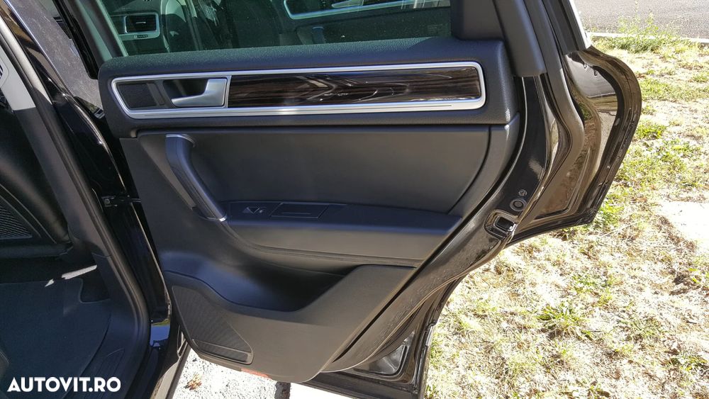 Volkswagen Touareg 3.0 V6 TDI SCR Blue Motion DPF Automatik - 29