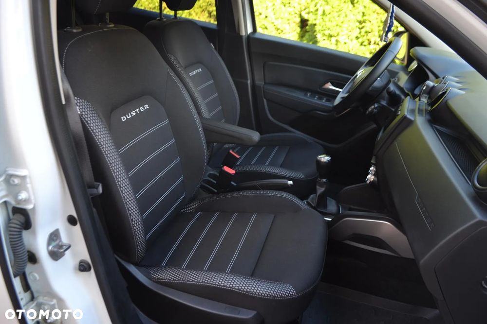 Dacia Duster 1.6 SCe Laureate S&S - 14