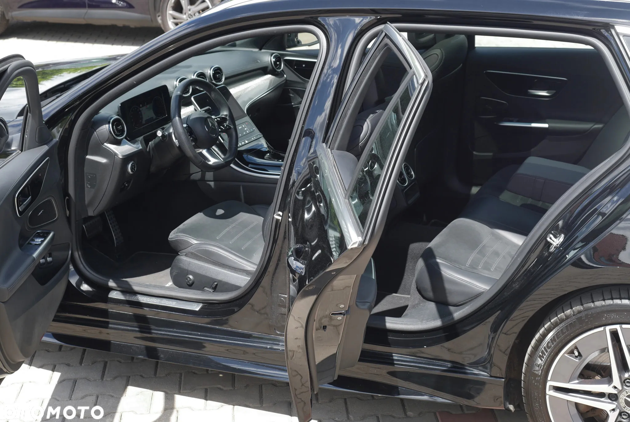 Mercedes-Benz Klasa C 300 e PHEV AMG - 10