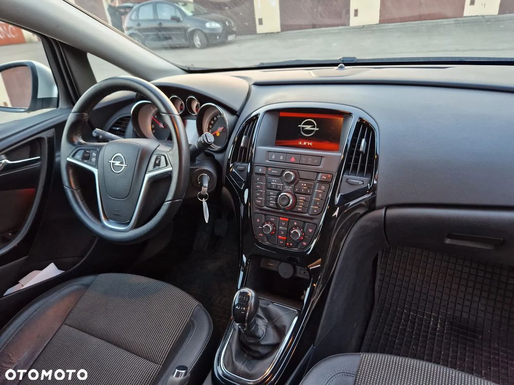 Opel Astra 1.6 CDTI Cosmo - 14