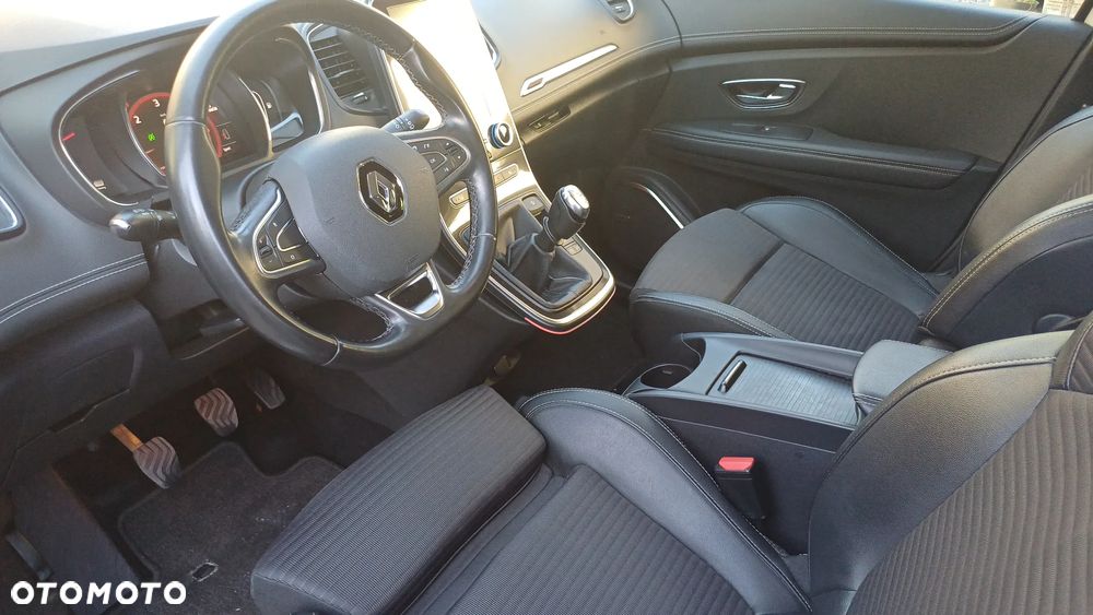 Renault Scenic ENERGY dCi 130 Start & Stop Euro 6 Bose Edition - 24