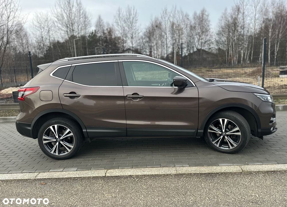Nissan Qashqai 1.3 DIG-T N-Connecta DCT - 7