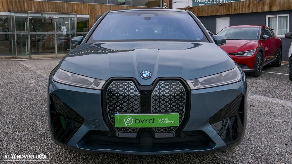 BMW iX xDrive 40 Pack Desportivo - 3