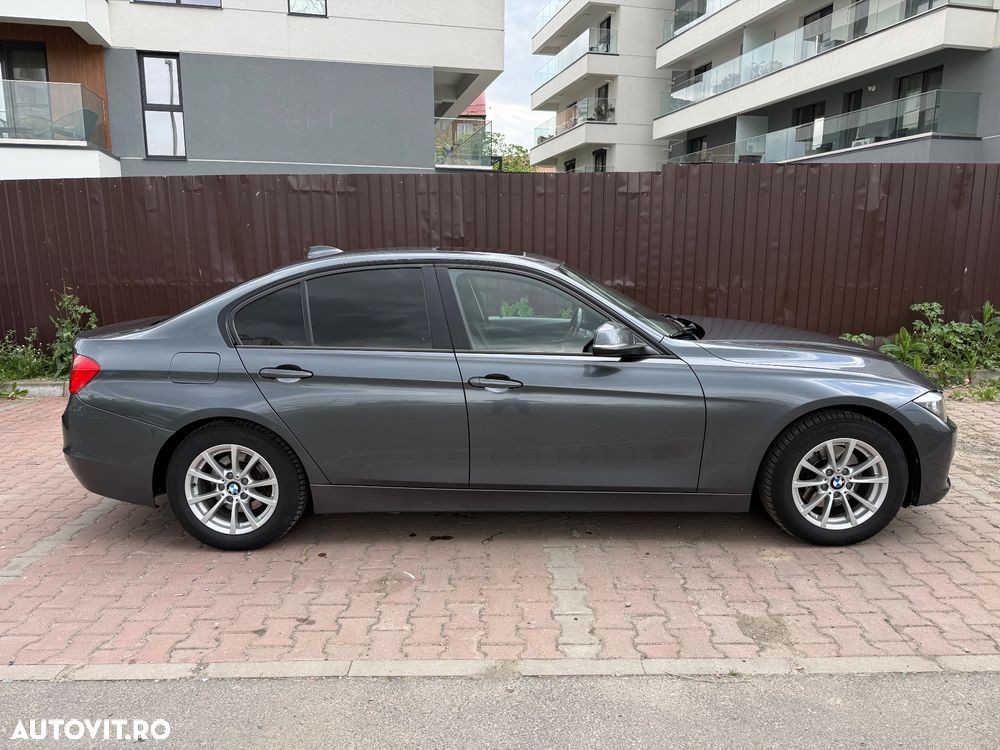 BMW Seria 3 320d DPF Aut. Edition Exclusive - 4