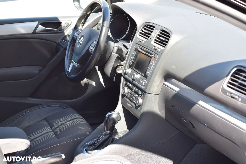 Volkswagen Golf 2.0 TDI DPF DSG MATCH - 8