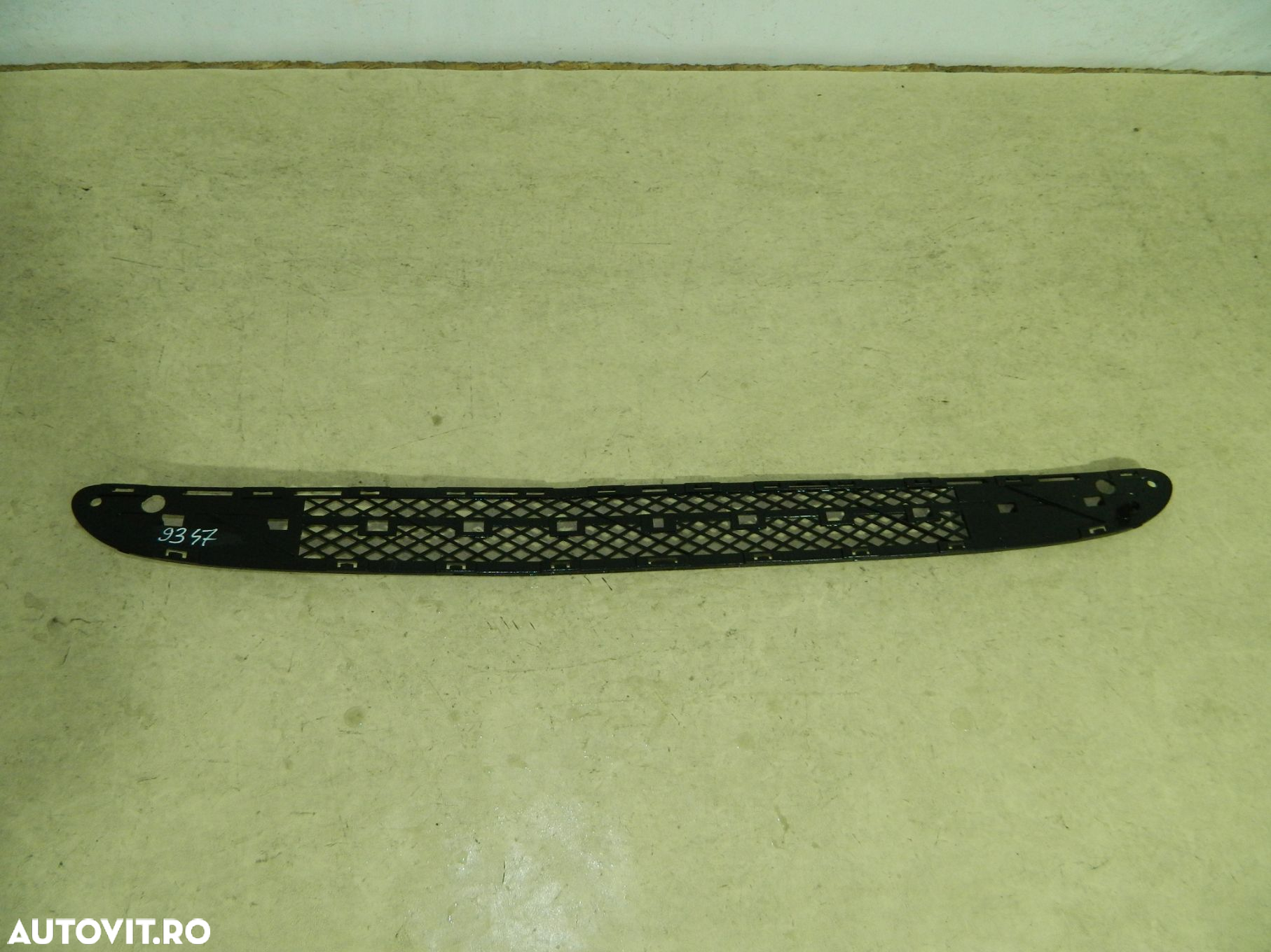 Grila centrala bara fata, Mercedes C-Class W203, 2000, 2001, 2002, 2003, 2004, A2038851323 - 5
