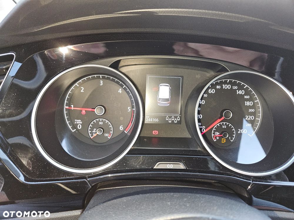 Volkswagen Touran 2.0 TDI BMT Comfortline DSG - 7