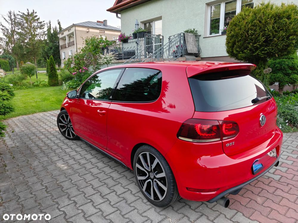 Volkswagen Golf 2.0 GTI adidas - 5