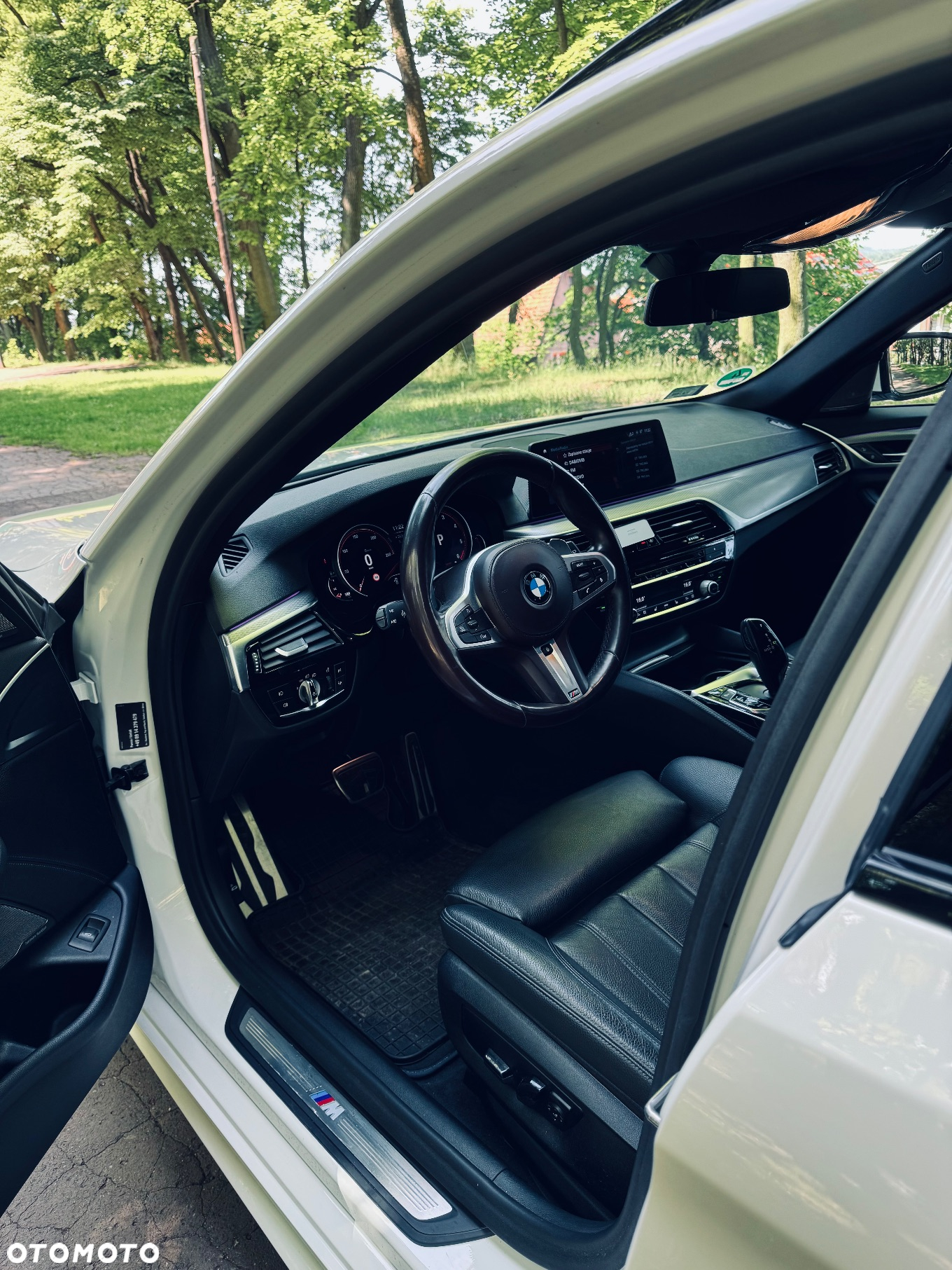 BMW Seria 5 520d Touring M Sport Edition - 19