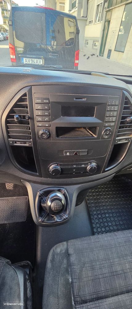 Mercedes-Benz Vito - 11