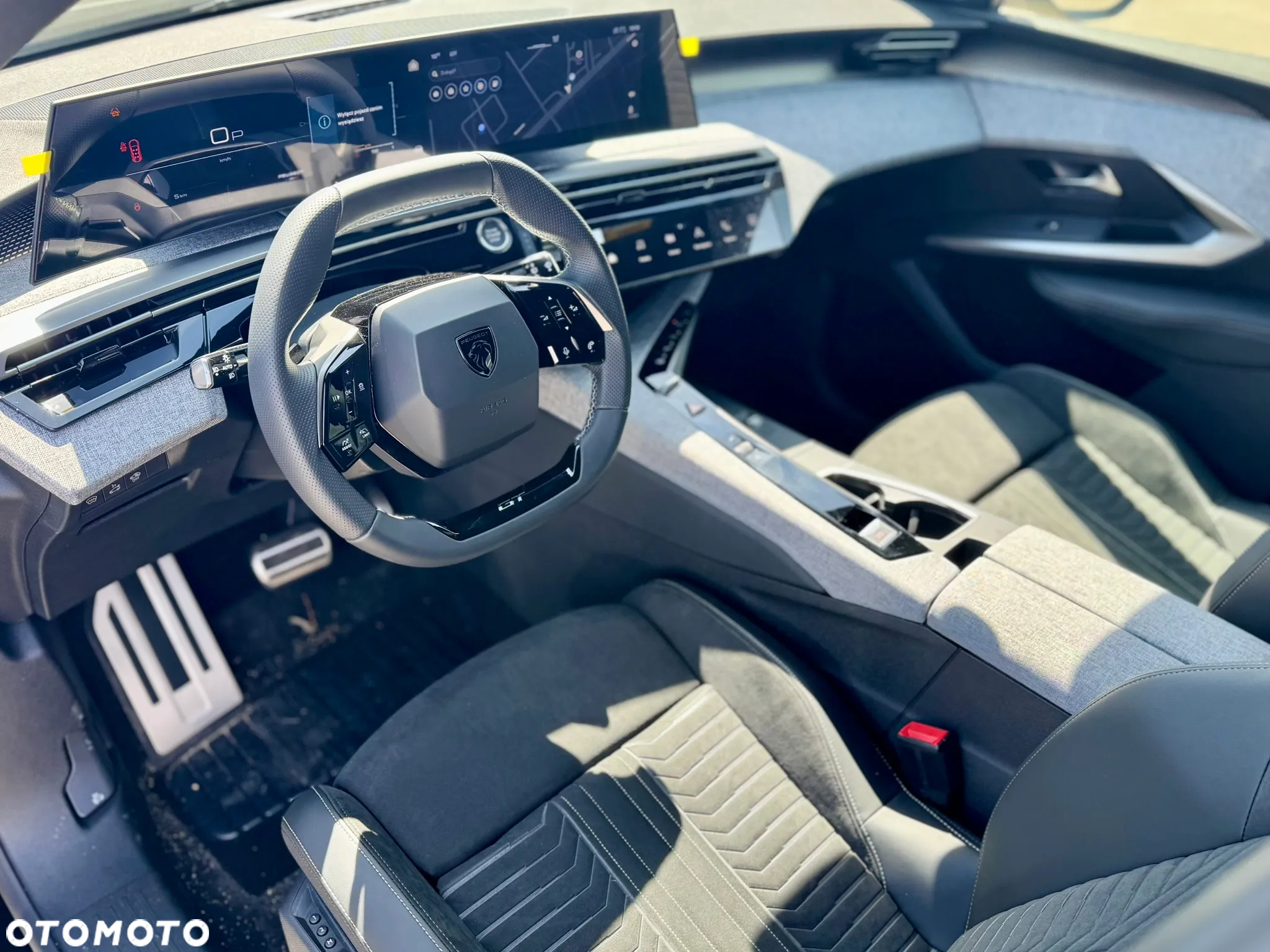 Peugeot 5008 1.2 PureTech mHEV GT S&S e-DCS6 - 15