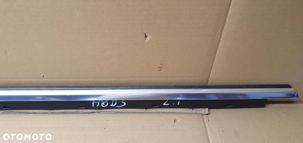 Listwa zgarniająca chrom drzwi lewy tył Audi A8 D3 4E0853763D - 3