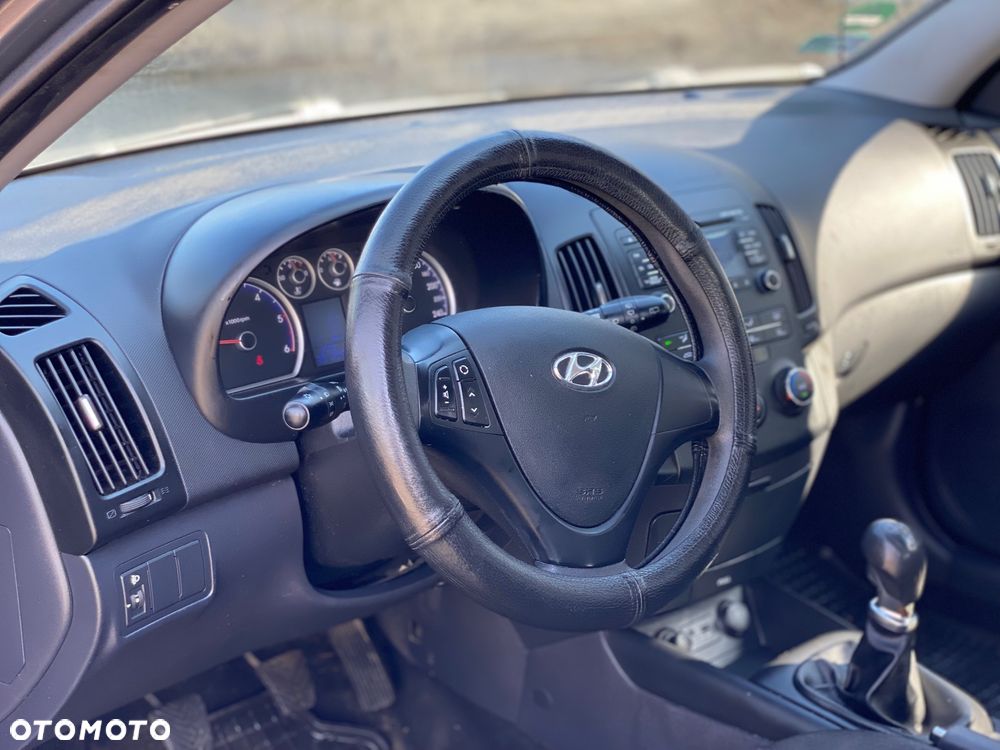 Hyundai i30 1.6 CRDi Base - 11