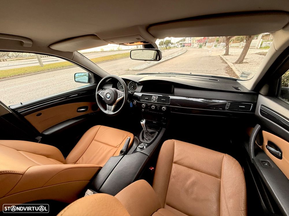 BMW 520 d Executive - 11