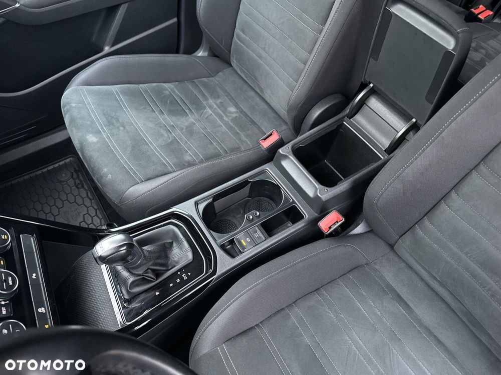 Volkswagen Touran 1.4 TSI BMT Highline DSG - 25