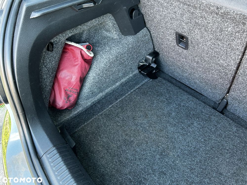Volkswagen Polo 1.6 TDI Comfortline - 8
